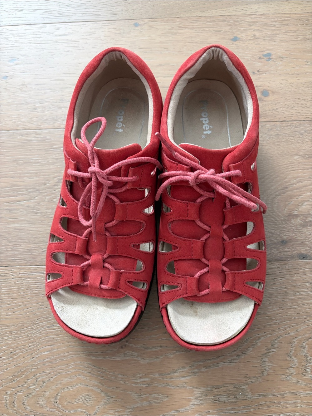 Propet Women’s Suede Leather Red Lace-Up Cutout‎ Sandals, size 8